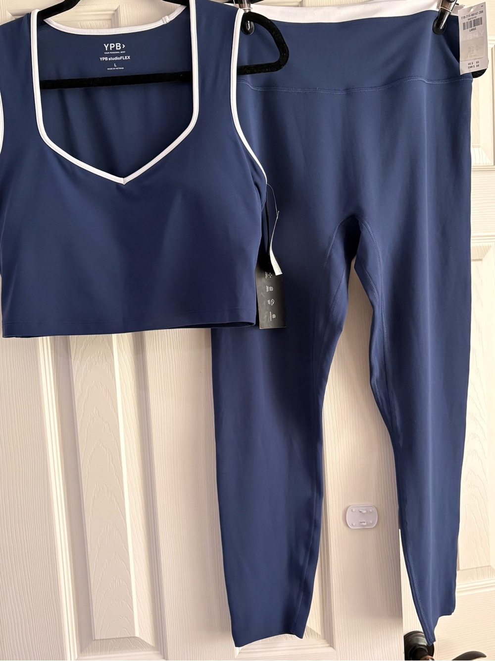 NWT Abercrombie & Fitch YPB Navy Crop Tank and Legging Set with White Trim